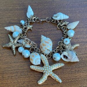Vintage Gold and Cream Seashell Charm Bracelet